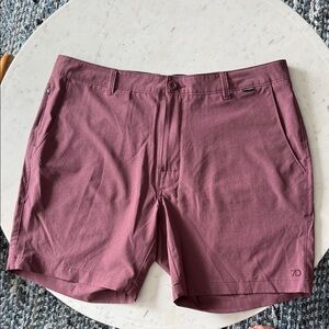 7 Diamonds Men's Dyanmic Performance Shorts Mauve-Burgundy Size 36 Excellent